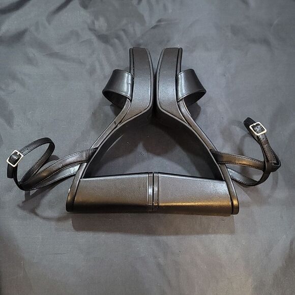 MARC FISHER WOMEN'S PLATFORM HEELED SANDAL - Picture 9 of 14